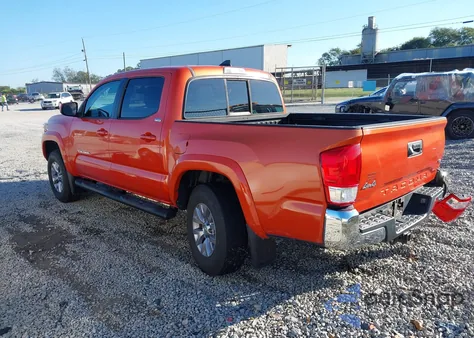 2017 Toyota Tacoma Sr5 V6 z USA, uszkodzony, nr VIN 3TMCZ5AN2HM095437